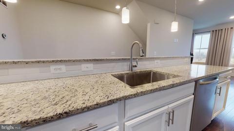 645 E Church St, Frederick, MD 21701 photo 10