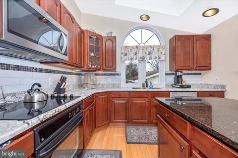 111 E H St, Brunswick, MD 21716 photo 10