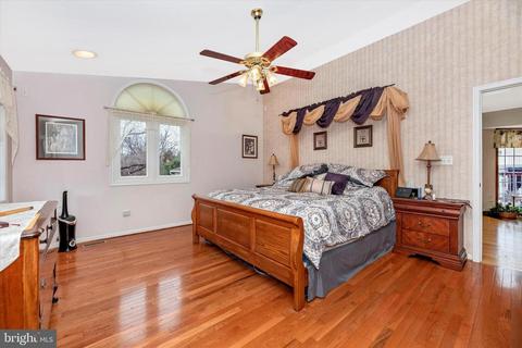 111 E H St, Brunswick, MD 21716 photo 12