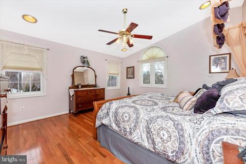 111 E H St, Brunswick, MD 21716 photo 11