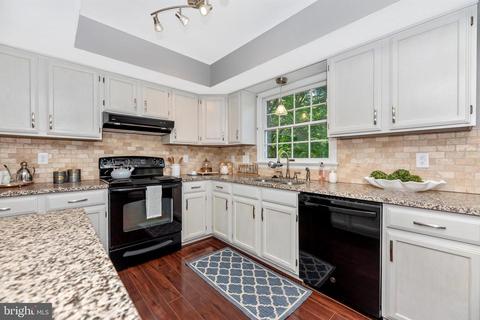 2401 Dunmore Ct, Frederick, MD 21702 photo 17