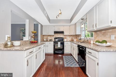 2401 Dunmore Ct, Frederick, MD 21702 photo 21
