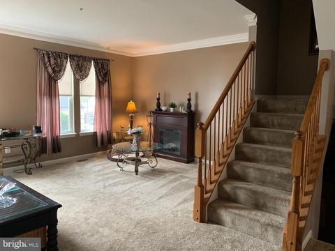 2411 Lakeside Dr, Frederick, MD 21702 photo 9