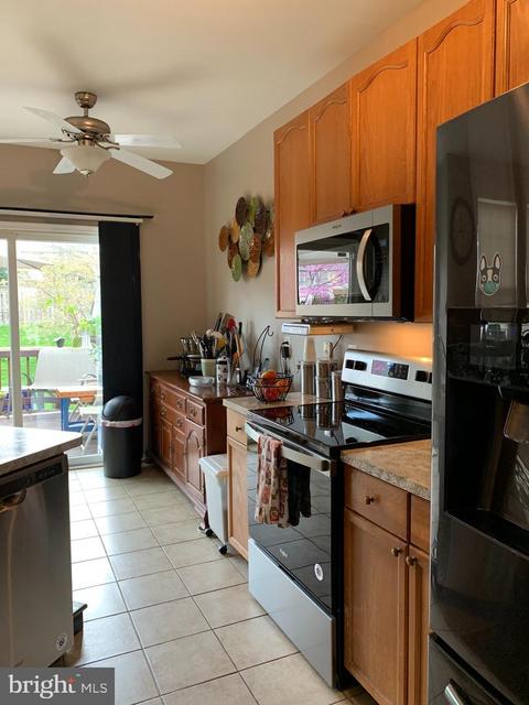 2411 Lakeside Dr, Frederick, MD 21702 photo 15
