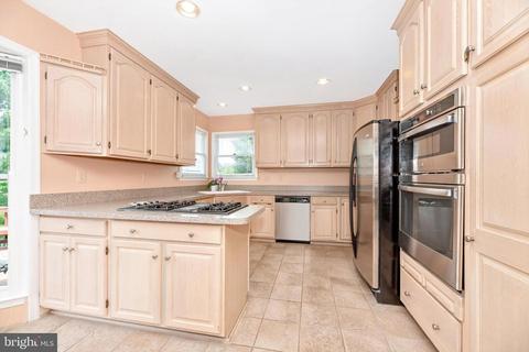9054 Brookhaven Ct, Frederick, MD 21701 photo 20