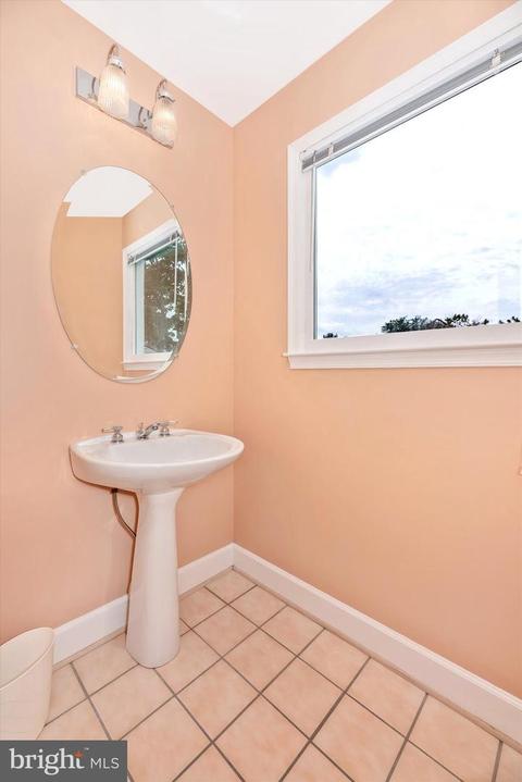 9054 Brookhaven Ct, Frederick, MD 21701 photo 8