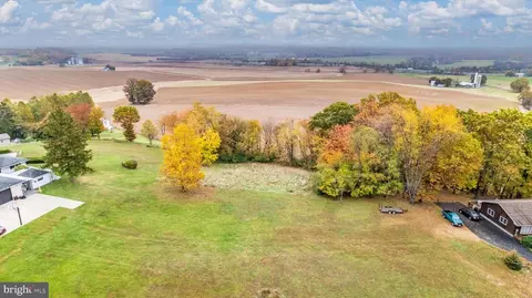15519 Kelbaugh Rd, Thurmont, MD 21788