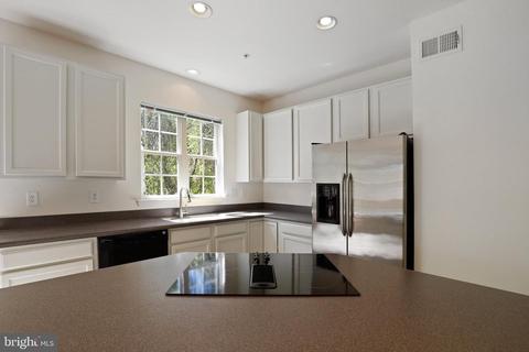 1026 Storrington Dr, Frederick, MD 21702 photo 16