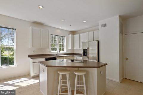 1026 Storrington Dr, Frederick, MD 21702 photo 13