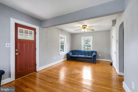 519 Pearl St, Frederick, MD 21701 photo 4