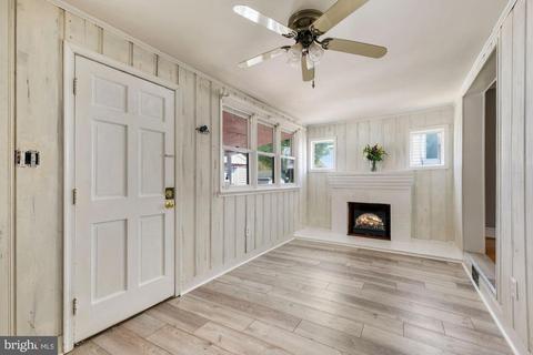 519 Pearl St, Frederick, MD 21701 photo 17