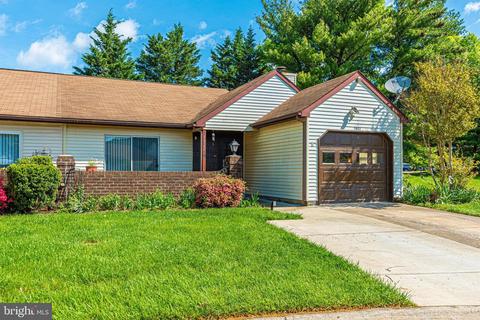 5822 Box Elder Ct, Frederick, MD 21703 photo 2