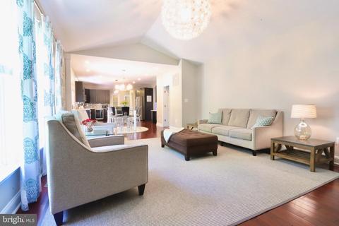 1910 Belford Ct, Frederick, MD 21702 photo 11