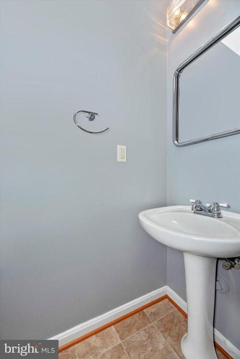 7135 Oberlin Cir, Frederick, MD 21703 photo 5
