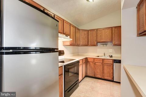2149 Wainwright Ct #2D, Frederick, MD 21702 photo 2