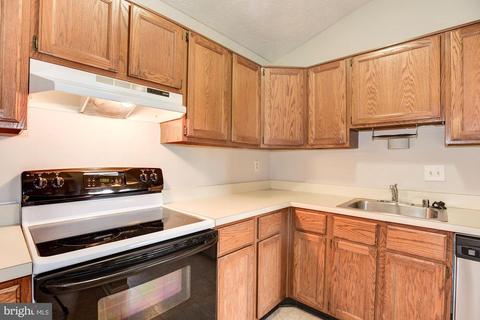 2149 Wainwright Ct #2D, Frederick, MD 21702 photo 3
