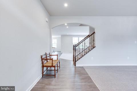 702 Potterfields Ct, Brunswick, MD 21716 photo 12
