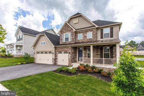 702 Potterfields Ct, Brunswick, MD 21716 photo 1