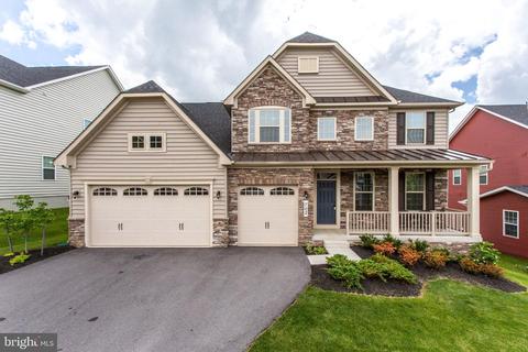 702 Potterfields Ct, Brunswick, MD 21716 photo 4