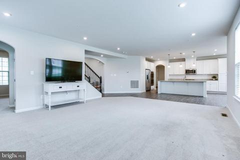 702 Potterfields Ct, Brunswick, MD 21716 photo 41