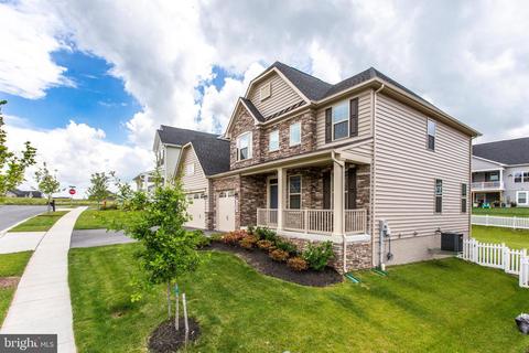 702 Potterfields Ct, Brunswick, MD 21716 photo 5