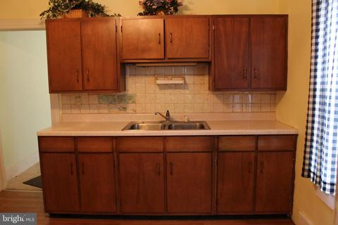 231 E Main St, Kitzmiller, MD 21538 photo 7