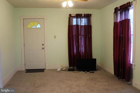 231 E Main St, Kitzmiller, MD 21538 photo 4