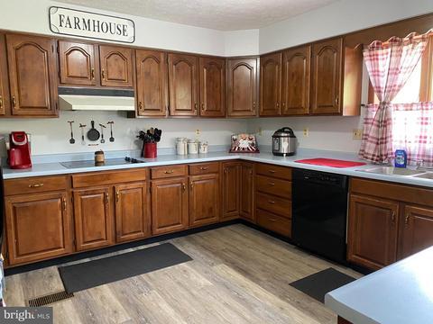 219 Magruder Ln, Barton, MD 21521 photo 2