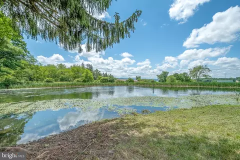 2 Weber Rd, Oakland, MD 21550