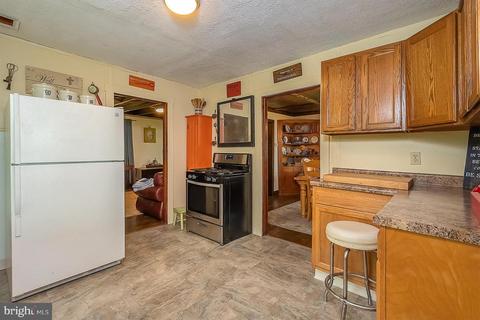 211 Sciota St, Oakland, MD 21550 photo 11
