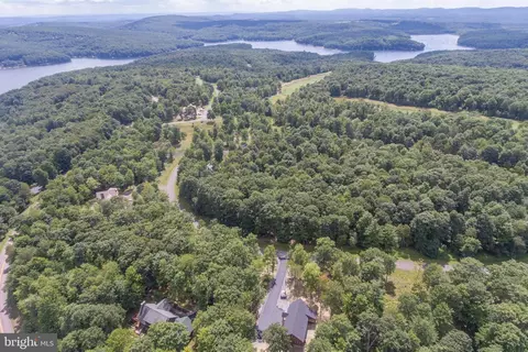 47 Fern Loop Dr, Mc Henry, MD 21541