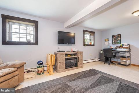 201 Crabtree Bottom Rd, Mc Henry, MD 21541 photo 18