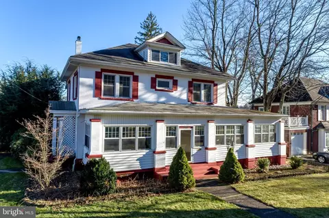 233 N 2nd St, Oakland, MD 21550