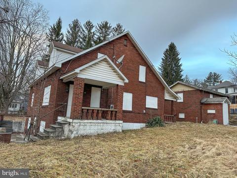 604 E Oak St, Oakland, MD 21550 photo 1