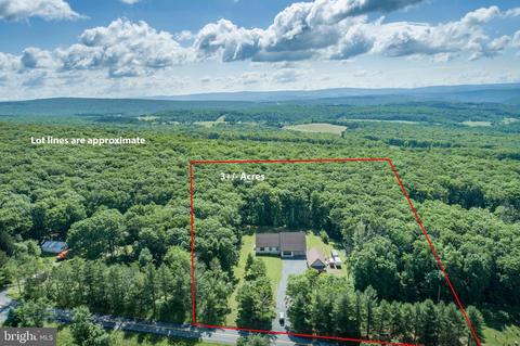 1094 Eagle Rock Rd, Oakland, MD 21550