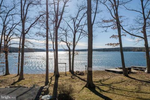 52 72 Glen Cove Rd, Swanton, MD 21561