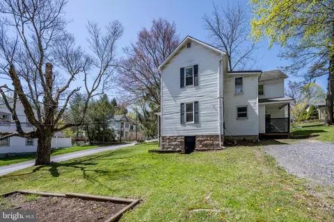 620 E Green St, Oakland, MD 21550 photo 2