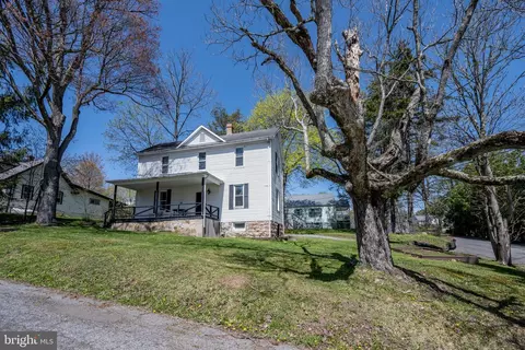 620 E Green St, Oakland, MD 21550 photo 4
