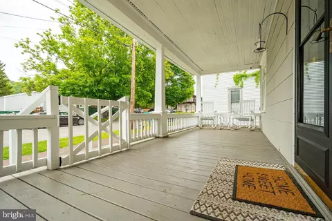 143 Walnut St, Friendsville, MD 21531