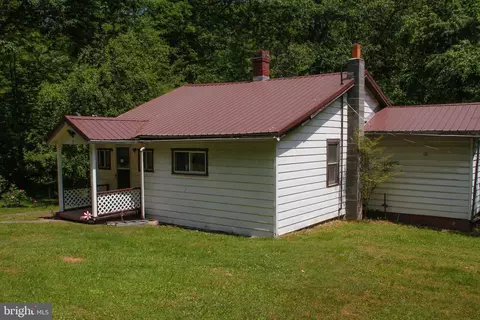 55 Shallmar Rd, Kitzmiller, MD 21538