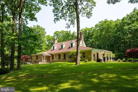 45 Oakland Dr, Oakland, MD 21550