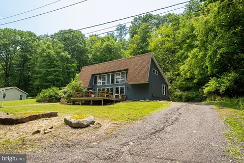 161 Marys Ln, Oakland, MD 21550