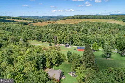 365 Crellin Underwood Rd, Oakland, MD 21550