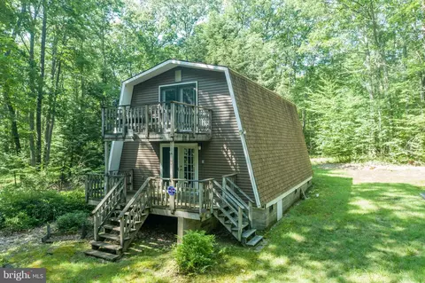 59 Hemlock Dr, Oakland, MD 21550