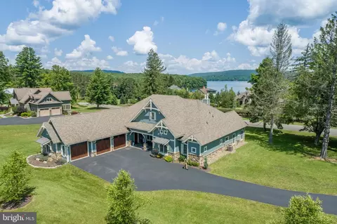 971 Holy Cross Dr, Oakland, MD 21550