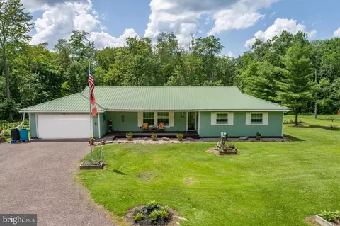 6663 Gorman Rd, Oakland, MD 21550