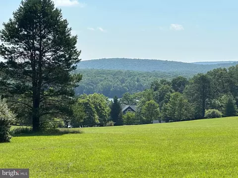 Pergin Farm Road, Oakland, MD 21550