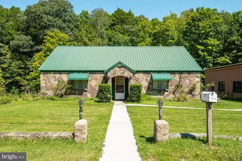 226 Gorman Rd, Oakland, MD 21550