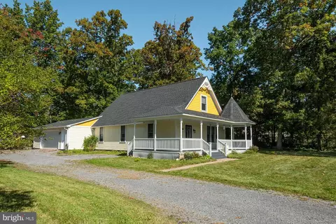 314 Allegheny Dr, Oakland, MD 21550