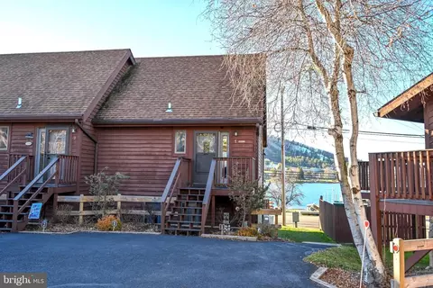 1692 Deep Creek Dr #1, Mc Henry, MD 21541